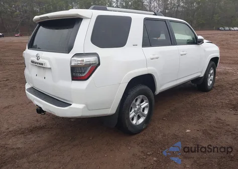 2024 Toyota 4Runner Sr5 z USA, uszkodzony, nr VIN JTEMU5JR1R6273261